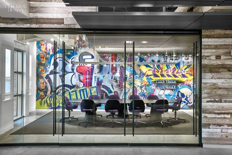 4 Tech and Finance Companies Rock Out at the Office Gray Interior Doors, Office Meeting Room, Corporate Interiors, Cool Office, Workplace Design, Interior Design Magazine, Commercial Office, Interior Design Companies, Office Inspiration