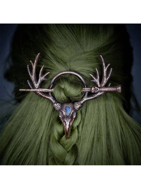 Vikings Hair, Clothe Styles, Symbole Viking, Antler Design, Chopstick Hair, Wire Jewelery, Crow Skull, Deer Horn, Viking Hair