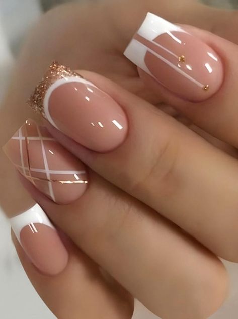 Nails 💅 art White Nails With Gold, Nails With Glitter, French Tip Press On Nails, Nails For Women, Nails French, Stick On Nails, Gold Nails, Perfect Nails, False Nails