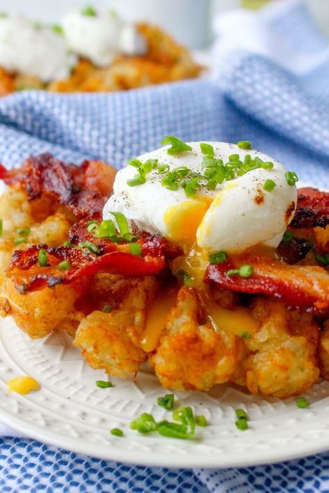 Tator Tot Waffle, Tot Waffle, Tater Tot Waffle, Chicken Casserole Dinners, Paleo Dishes, Bacon Eggs, Clean Eating Breakfast, Tater Tots, Truffle Oil