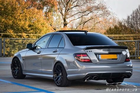 C63 Amg W204, Dodge Suv, Car Mercedes Benz, Mercedes Benz Wallpaper, Mercedes C63 Amg, Car Mercedes, Money Dollar, C 63 Amg, Mercedes Benz C63 Amg