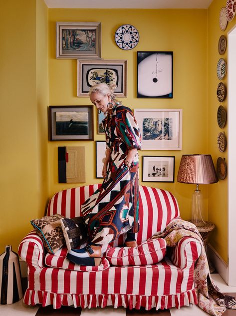 Lucinda Chambers, London Townhouse, Colorful Space, Eclectic Design, Eclectic Home, Vogue Fashion, Life Design, Fashion Editor, Over 60