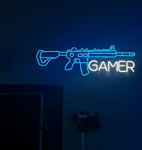 Game Room Layout, Playroom Interior, Neon Flex Led, Neon Lights Photography, Om Tattoo Design, Neon Artwork, Neon Flex, Neon Decor, Retro Room