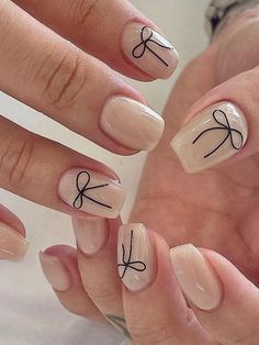 #USA #nailarts #nailfashion #acrylicnail #viralpins #pinterestviral #pinningviral #viralcontent #pinterestsuccess #pinninggoals #pinterestinspo #pinningtrends #pinteresttips #pinningstrategy  #popculture #celebrityfashion Daisy Acrylic Nails, Chic Nail Art, Trending Nails, Waste Of Time, Tie Design, Star Nails, Fresh Look, Christmas Present, Viral Pins