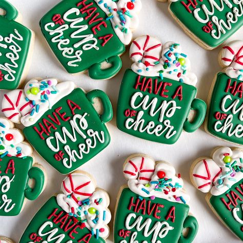 Royal Icing Hot Cocoa Mug, Hot Cocoa Mug Cookies Decorated, Teacher Christmas Cookies Decorated, Christmas Mug Cookies Decorated, Teacher Christmas Cookies, Mug Cookies Decorated, Book Cookies Decorated, Christmas Mug Cookies, Decorated Sugar Cookies Ideas