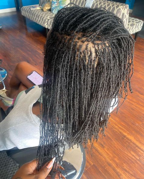 Perfect hair 🔥🔥🔥 #sisterlocks #sisterlocs #Install #locinspiration #locinstallation #locstyles #locs #locnation #loctician #locticians #n… | Instagram Sister Locs Hairstyles, Mens Dreadlock Styles, Natural Locs, Sister Locs, Dreadlock Styles, Loc Journey, Sisterlocks, Locs Hairstyles, Loc Styles