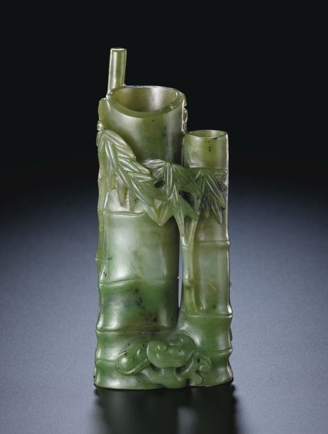 Jade Jewelry Design, Chinese Arts And Crafts, Bamboo Vase, Chinese Jade, Colorful Fruit, Chinese Ceramics, Snuff Bottle, Jade Carving, Rocks And Gems