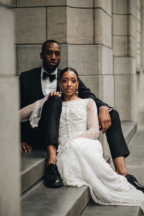 Black People Weddings, Wedding Asoebi, Courthouse Wedding Photos, Wedding Portrait Poses, African American Weddings, Wedding Picture Poses, Wedding Court, Couples Engagement Photos, Wedding Couple Poses