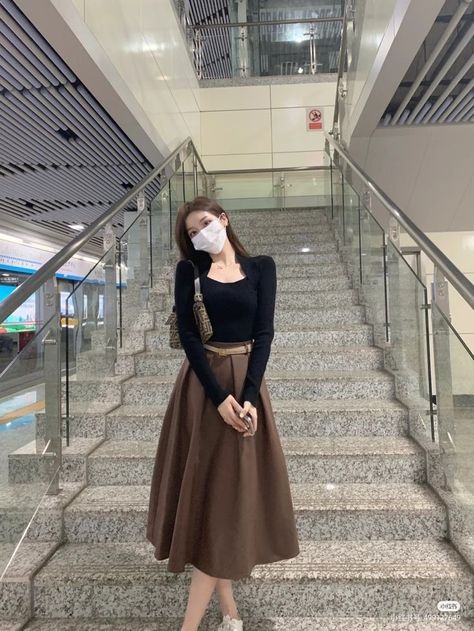 Korean Skirt Outfits Street Styles, Korean Modest Fashion Outfit, Style Kondangan Hijab, Korean Modest Fashion, Style Kondangan, Ootd Kondangan Hijab Styles, Seserahan Pernikahan, Fashion Feminine, Lace Summer Dresses