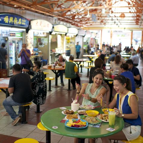 Savour Singaporean food culture and take your tastebuds on an adventure with a visit to the Lion City’s hawker centres. Singaporean Food, Henderson Waves, Hawker Centre, Hainanese Chicken, Singapore Hotels, Spiced Rice, Satay Sauce, Visit Singapore, Pork Buns