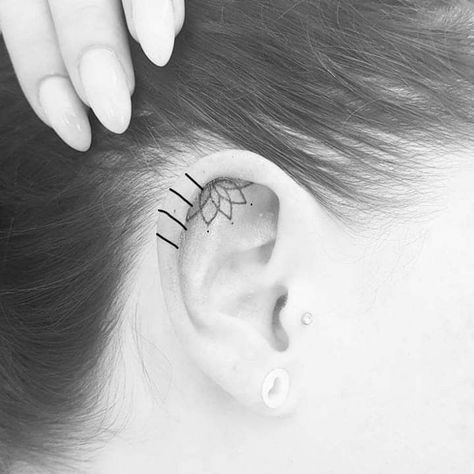 Inner Ear Tattoo, Lotusblume Tattoo, Grey Ink Tattoos, Infected Tattoo, Behind Ear Tattoos, Tattoo Moon, Neotraditional Tattoo, Handpoke Tattoo, Lip Tattoos