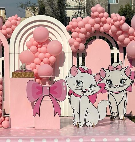 Purr-fect Marie Aristocats Birthday Party Ideas - Birthday Party Ideas for Kids Marie Aristocats Birthday Party, Marie Birthday Party, Aristocats Birthday Party, Aristocats Birthday, Birthday Party Elegant, Aristocats Party, Picture Frame Quotes, Elegant Decorations, Birthday Party Ideas For Kids