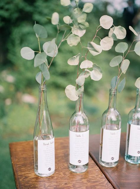 Wine Bottle Wedding, Wine Bottle Wedding Centerpieces, Wedding Centerpiece Ideas, Wine Bottle Centerpieces, Wedding Wine Bottles, Wedding Motifs, Bottle Centerpieces, Wedding Bottles, Unique Wedding Flowers