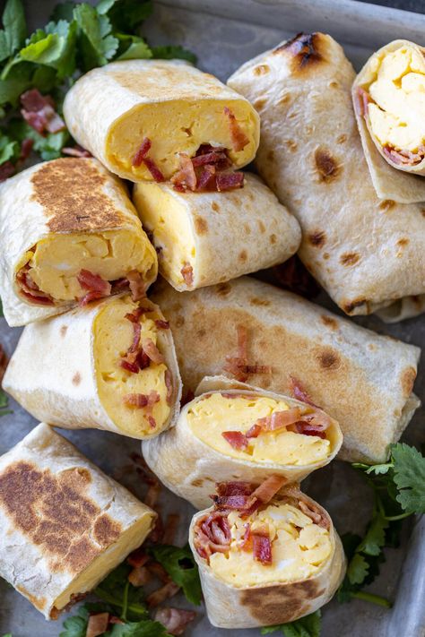 Bacon Egg And Cheese Burrito, Sausage And Egg Breakfast Burritos, Egg And Cheese Burrito, Bacon Egg Bites, Easy Breakfast Burrito Recipe, Quick Egg Recipes, English Muffin Breakfast Sandwich, Quick Breakfast Sandwich, Soft Scrambled Eggs