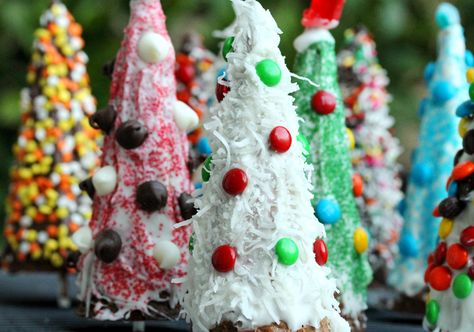 This one is filed under “easy, yummy, colorful, fun Christmas craft the kids can most definitely handle.” Make candy ice cream cone trees Gingerbread Party, Holiday Kids, Cone Christmas Trees, Ice Cream Cones, Gingerbread Men, Gingerbread Houses, Christmas Goodies, Noel Christmas, Kids Fun