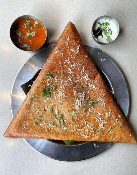 Paneer Dosa, Cheese Dosa, Chili Paneer, Dosa Batter, Paneer Cheese, Masala Dosa, Plating Ideas, Food Indian, Dosa Recipe