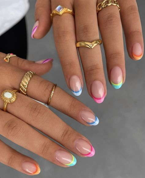 47 Cute Spring Nails Designs + Nail Art Ideas We Loving in 2024 Nails And Rings, Pastel Nail Art, Teen Nails, April Nails, Nails Yellow, Cute Simple Nails, Simple Gel Nails, Summery Nails, Cute Gel Nails