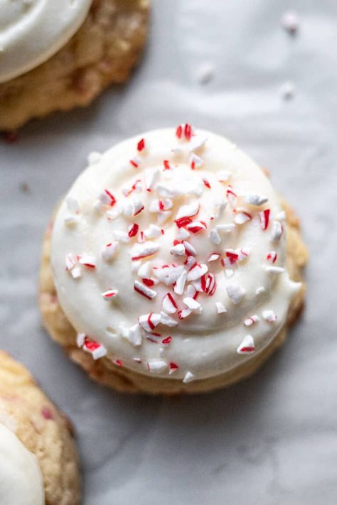 Candy Cane Sugar Cookies - Female Foodie Candy Cane Sugar Cookies, Female Foodie, Bountiful Kitchen, Perfect Sugar Cookies, Candy Cane Cookies, Chewy Sugar Cookies, Soft Sugar, Soft Sugar Cookies, Christmas Baskets