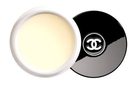 Expensive Lip Balm, Chanel Hydra Beauty Creme, Chanel Lip Balm, Vaseline Eyelashes, Dripping Gold, Chanel Hydra Beauty, Winter Beauty Tips, Chanel Lip, Skin Care Advice