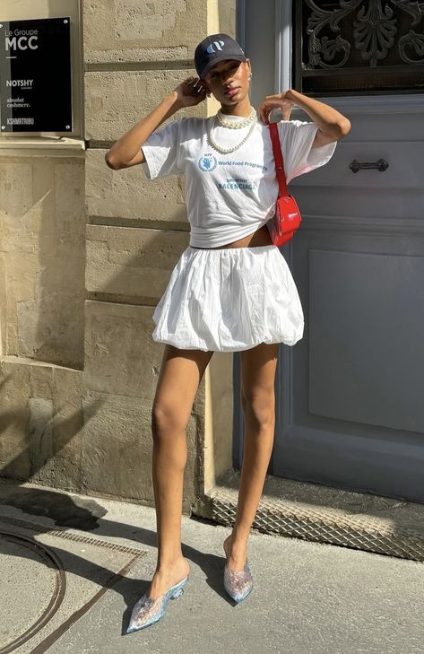 Sport Spectator Outfit, White Bubble Skirt Outfit, Balloon Skirt, Bubble Skirt, Selfies, Street Style Outfit, Casual Fits, Spring Summer Outfits, Summer Looks