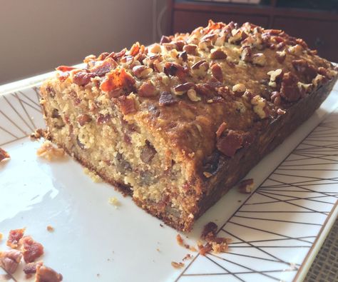 DISCLAIMER: Be sure to warn the occupants of your home this bacon is NOT for them to eat until it is *inside* this fabulous recipe for Maple Bacon Pecan Bread. Otherwise your fiance may mistake you for cooking breakfast for him and be terribly disappointed (well... until this bad boy gets out of the oven). He is now content after a couple of slices and has already placed some in a ziplock bag to bring to his overnight shift as a snack #winningAs you can tell by the title, there's a lot of... Breakfast For Him, Bacon Bread Recipe, Bacon Cake, Bacon Bread, Pecan Bread, Useful Projects, Cooking Breakfast, Biscuit Rolls, Amazing Food Art