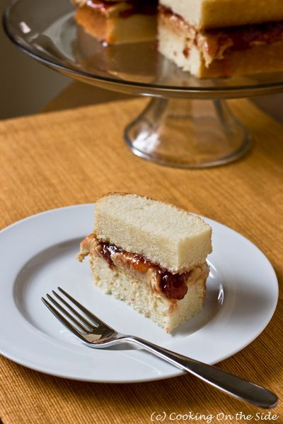 peanut butter and jelly pound cake.<3 Peanut Butter And Jelly Sandwich, Cake Cooking, Jelly Sandwich, Sandwich Cake, Peanut Butter And Jelly, Peanut Butter Jelly, Pound Cake, On The Side, Peanut Butter