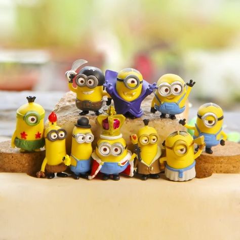 Miniature Figurines Toys Cute Lovely Model Kids Toys 5.2cm PVC Anime Children Figure material: PVC height : 3.5-5.2cm package: box pack You can also view the full catalog of our miniatures here Minion Toys, Bob Minion, Minion Toy, Minion Characters, Minion Movie, Advent Calendar Gifts, Traditional Toys, Sand Toys, Small Figurines