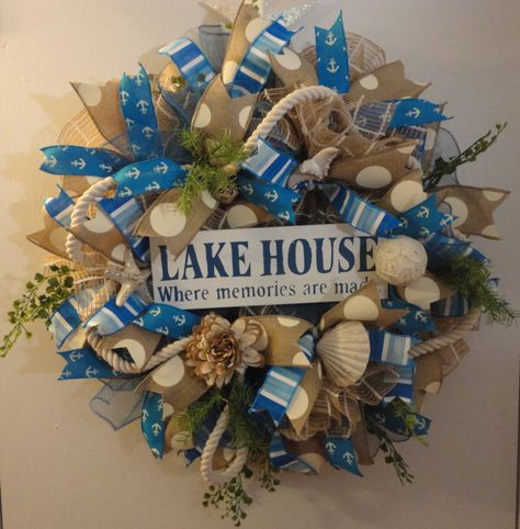 Lake House Wreaths Front Doors, Lake Wreath Ideas, Nautical Wreaths, Beach Decorations, Burlap Mesh Wreath, Coastal Wreath, Deco Mesh Wreaths Diy, Straw Wreath, Nautical Wreath