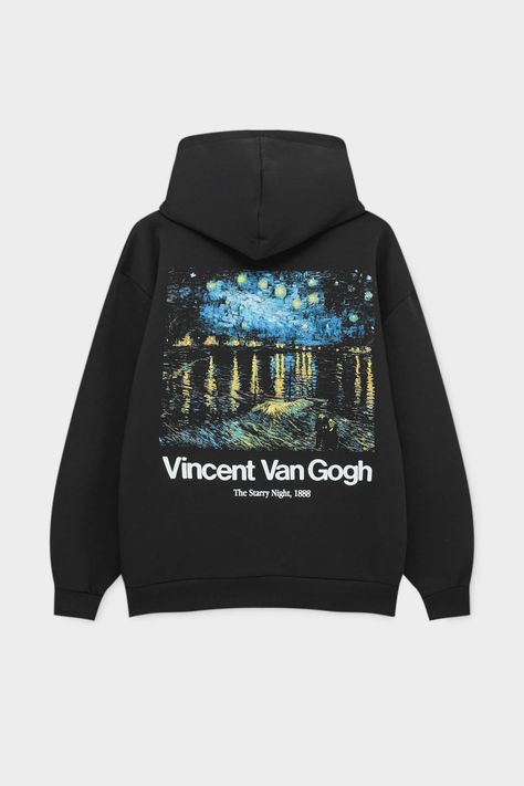 Van Gogh hoodie Pull And Bear Men, Gogh The Starry Night, Basic Sweatshirt, Vintage Tv, Pull & Bear, White Trainers, Tailored Trousers, Van Gogh, Summer Looks