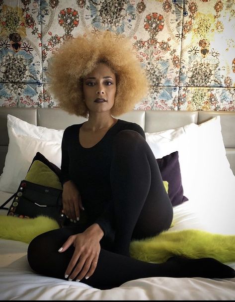 Amanda Seales, Insecure Women, Rihanna Photos, Mental Health Awareness Month, You Go Girl, Natural Hair Beauty, Tiktok Video, Urban Outfits, Inspirational People