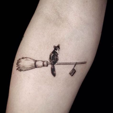 Loki Tattoo, Trident Tattoo, Black Cat Tattoos, Witch Tattoo, Theme Tattoo, Cat Tattoo Designs, Tattoo Graphic, Gothic Tattoo, Halloween Tattoos