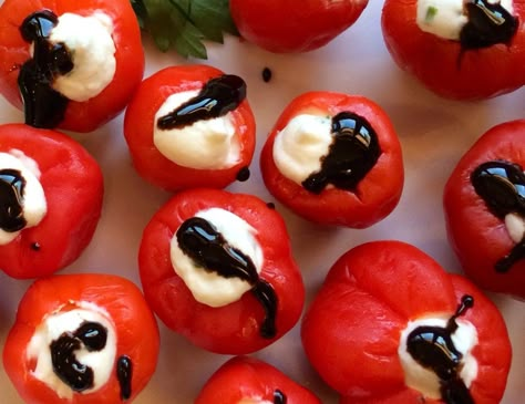 Stuffed Peppadew, Peppadew Peppers, Olive Bar, Creamy Goat Cheese, Bite Size Snacks, Light Appetizers, Goat Cheese Recipes, Stuffed Mini Peppers, Holiday Appetizer