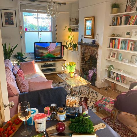 Emily Atack on Instagram: “I’d give anything to have you all over this evening🐣” Quirky Living Room, Emily Atack, London Living Room, Uni Room, Flat Interior, Cosy Living Room, Front Rooms, Pretty Decor, Apartment Inspiration