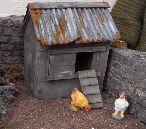 Jardin Zen Miniature, Building Miniature, Wooden Roof, Chicken Coop Decor, Corrugated Tin, Dollhouse Garden, Fairy House Diy, Fairy Garden Crafts, Diy Doll Miniatures