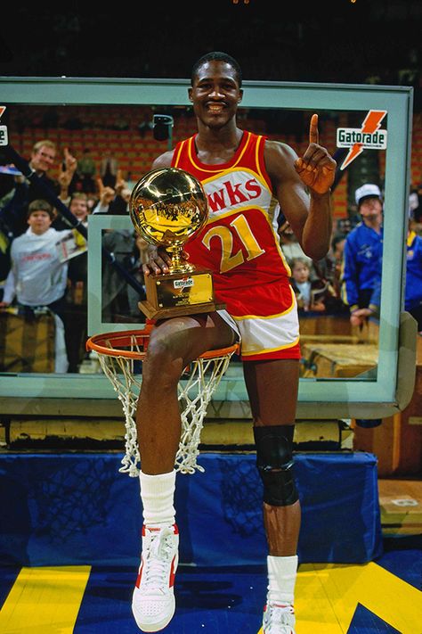 Nba Dunks, Nba Moments, Action Portrait, Nba Superstars, Dunk Contest, Dominique Wilkins, Best Nba Players, Basketball Stuff, Basketball Baby