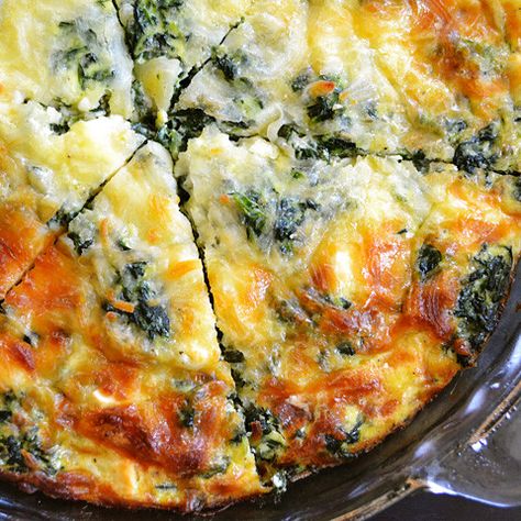 Spinach, Mushroom & Feta Crustless Quiche Quiche Spinach, Crustless Quiche Recipe, Mushroom Quiche, Spinach Mushroom, Quiche Recipe, Crustless Quiche, Food Breakfast, Spinach Stuffed Mushrooms, God Mat