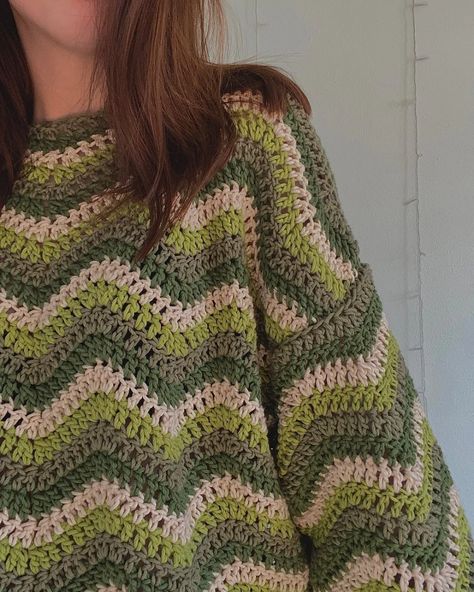 Wool Crochet Sweater, Patterned Crochet Sweater, Crochet Color Ideas, Crochet Ripple Sweater Pattern, Zig Zag Crochet Sweater, Crochet Sweater Stitches, Fun Crochet Sweater, Crochet Moss Stitch Sweater, Cozy Crochet Sweater