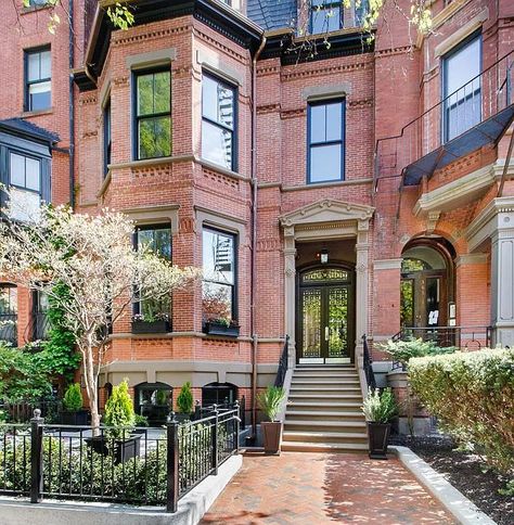 361 Beacon St, Boston, MA 02116 | MLS #72518406 | Zillow Boston Brownstone, Boston House, Random Oc, Boston Apartment, Art Random, Apartment Exterior, Living In Boston, Random Drawings, Welcome To My House