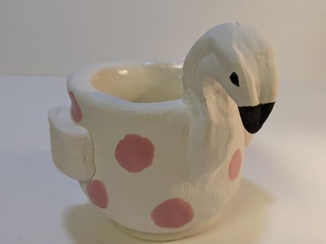 Animal Pinch Pots, Pinch Pots, Art Party, Ceramics Ideas Pottery, Piggy Bank, Art Classes, Ceramics, Tableware