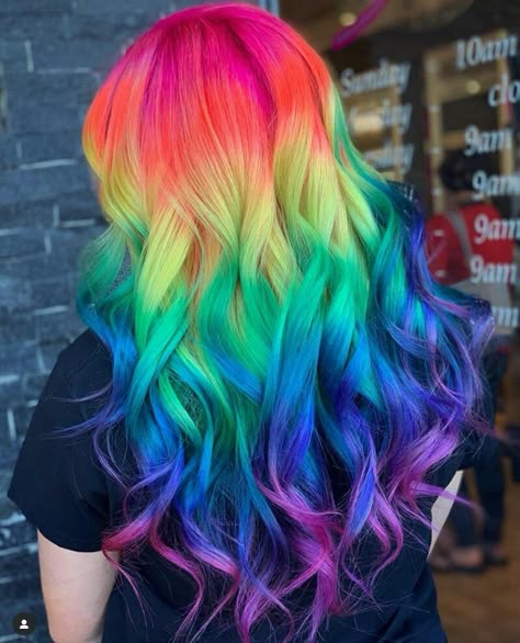 Emo Hairstyle, Sunset Hair, Mermaid Hair Color, Summer Hair Trends, Dark Purple Hair, Dramatic Hair, Rainbow Hair Color, Creative Hair Color, Rainbow Ombre