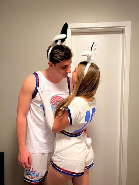 Bugs Bunny Halloween Costume Couple, Lola Bunny Costume Couple, Bugs Bunny Couple Costume, Lola Bunny And Bugs Bunny Costume, Bugs Bunny And Lola Costume, Lola Bunny And Bugs Bunny, Bugs And Lola Costume, Matching Couple Halloween Costumes, Lola And Bugs Bunny