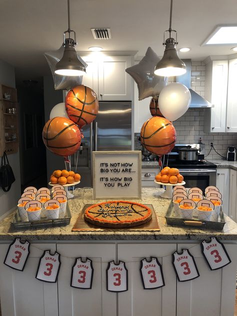 Sports Themed Birthday Decorations, Diy Sports Themed Birthday Party, One Basketball Birthday, Basketball Birthday Theme Ideas, 30th Birthday Basketball Theme, Basketball Sleepover Ideas, Basketball Party Theme Ideas, Nike Basketball Birthday, Basketball Theme Dessert Table