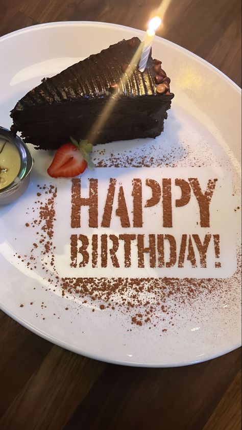 #birthdaydinner #dinnerreservations #dinner #datenight Happy Birthday Snapchat, Birthday Snapchat, Birthday Celebration Snap, Dessert Birthday, Birthday Dinner Instagram Story, Birthday Dinner Captions, Birthday Snapchat Stories, Birthday Snap, Birthday Restaurant Ideas