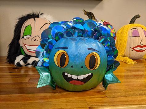 Boy Pumpkin Ideas, Luca Pumpkin Painting, Luca Pumpkin, Encanto Pumpkin Painting, Storybook Pumpkin Ideas For Boys, Nemo Pumpkin Decorating, Finding Nemo Pumpkin Painting, Nemo Pumpkin Painting Ideas, Disney Pumpkin Painting Ideas