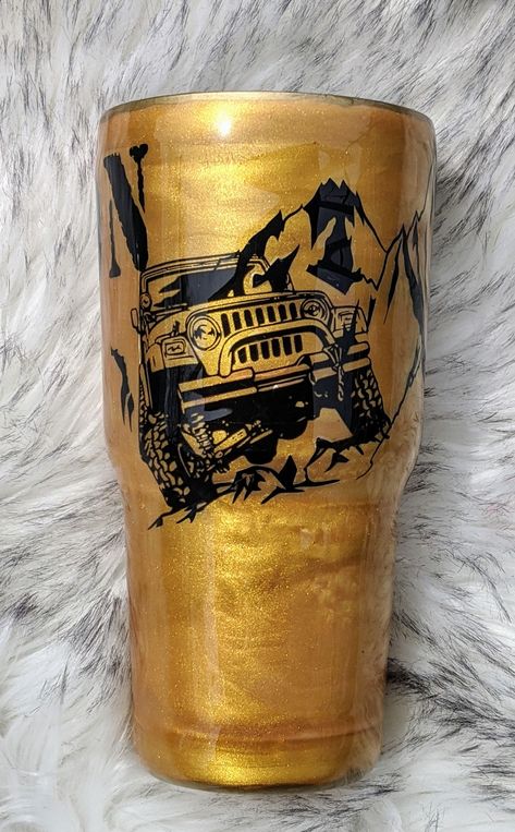 Gold mica powder Jeep tumbler Jeep Tumbler Ideas, Christmas Tree Topper Bow, Tree Topper Bow, Glitter Tumbler Cups, Tumbler Cups Diy, Mica Powder, Tumbler Gift, Jeep Life, Christmas Tree Toppers