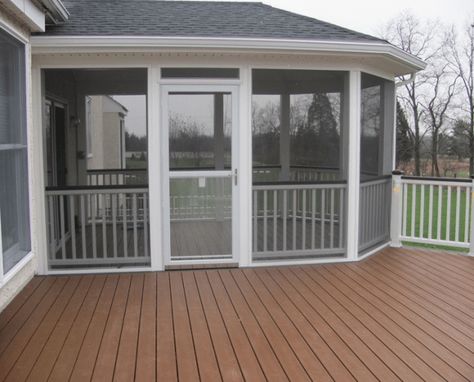 Ideas for Amazing Screened Porch and Deck Designs Porch Kits, Screened Porches, Screened Porch Designs, Deck Framing, Low Deck, Screened In Deck, Porch Plans, Porch Roof, Sunroom Designs