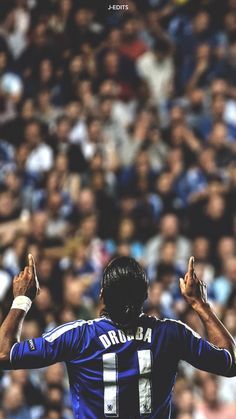 Drogba Chelsea Wallpapers, Drogba Wallpaper, Funny Man Pictures, Chelsea Football Club Wallpapers, Germany National Football Team, Chelsea Fc Wallpaper, Formula 1 Iphone Wallpaper, Soccer Images, Chelsea Fc Players