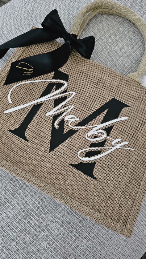 Medium size, customized burlap tote bag!! Burlap Tote Bags, Burlap Tote, Jute Tote Bags, Jute Totes, Jute Bags, Medium Size, Burlap, Cricut, Tote Bag