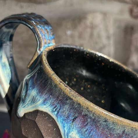 EarthLoveByDani-Ceramic Artist on Instagram: "One of the most beautiful combinations that never ceases to fail me. On the inside is two coats of cosmic tea dust by Amaco. The sparkles and glitter is just wonderful in the sun. The outside 3/4 of the mug is hand carved by me. The top fourth of the mug I used three coats of Mayco light flux under three coats of blue rutile by Amaco. Fired to a cone six on dark brown standard 266 clay. Happy Sunday! #glazecombo #glazequeen #amaco #mayco #glitter #sparkly #handcarved #glazeporn" Standard 266 Clay, Amaco Cosmic Tea Dust, Blue Rutile, Glaze Combos, Pottery Glaze, Pottery Glazes, Glazes For Pottery, Pottery Ideas, Artist On Instagram