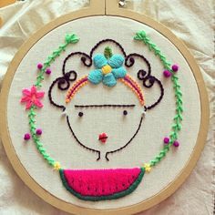 Sewing Embroidery Designs, Embroidery Craft, Embroidered Denim, Cross Stitch Embroidery, Easy Sewing, Fun Activities, Craft Room, Embroidery Patterns, Mini Bag